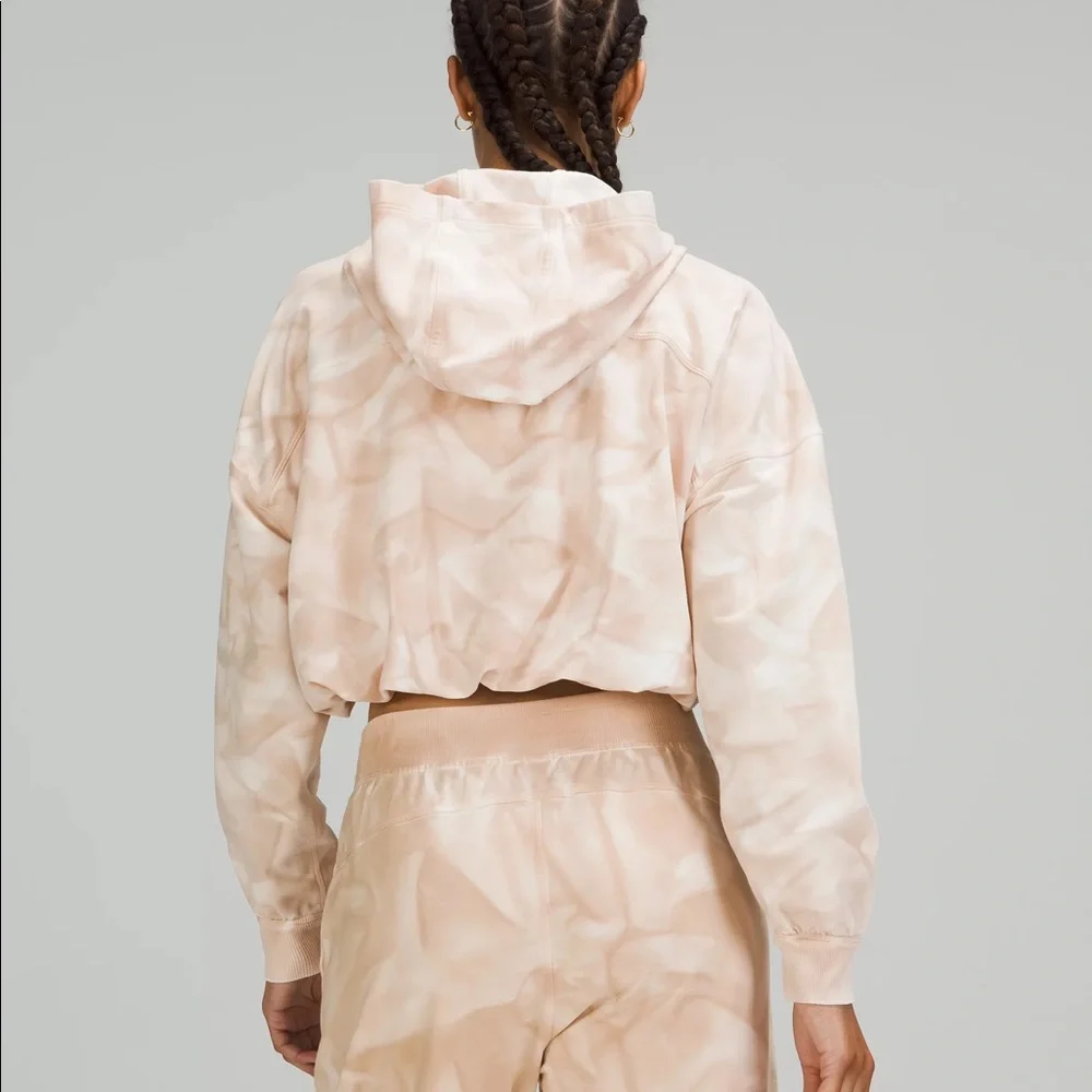 Lululemon LA All Yours Bubble Hem Hoodie - Picture 2 of 9
